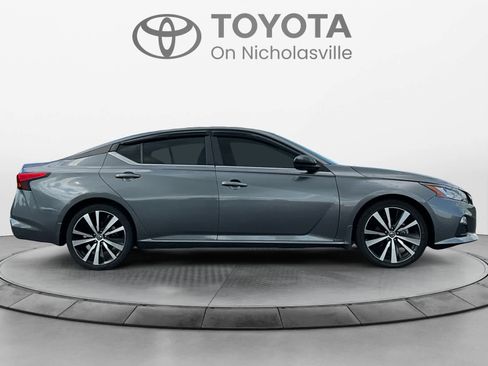 Used 2021 Nissan Altima 2.5 SR w/ SR Premium Package FWD image 6