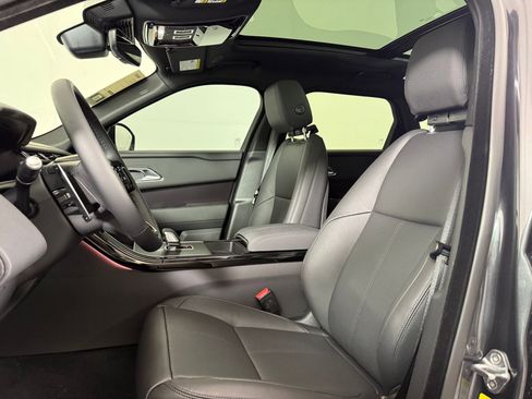 New 2026 Land Rover Range Rover Velar Dynamic SE image 6