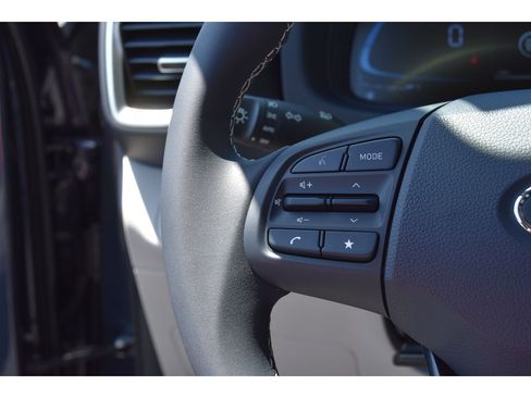 New 2025 Hyundai Venue Limited image 19