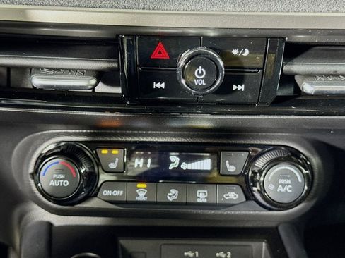 New 2026 Nissan Kicks SV image 14