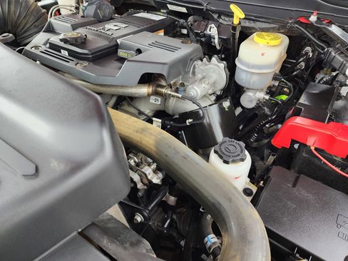 Used 2023 RAM 3500 Laramie image 21