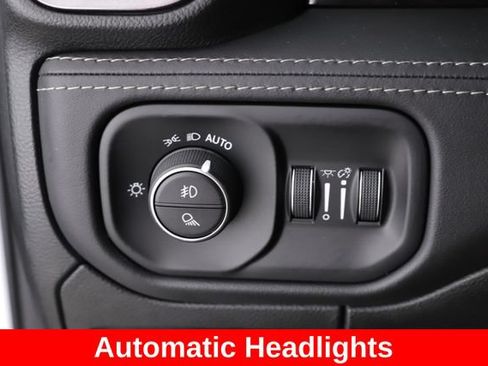 Used 2023 RAM 1500 Limited AWD/4WD image 22