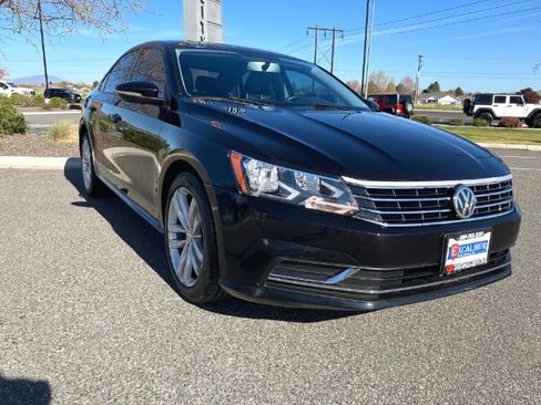 Used 2019 Volkswagen Passat 2.0T Wolfsburg image 3
