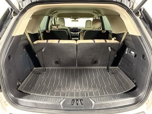 Used 2020 Ford Explorer XLT w/ Equipment Group 202A image 47