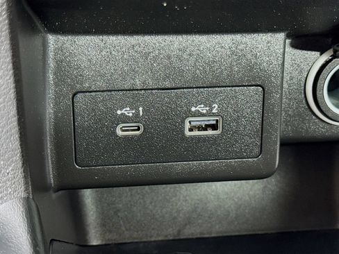 Used 2023 Nissan Kicks SV FWD image 16