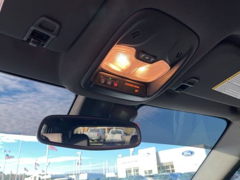 Used 2022 Chevrolet TrailBlazer ACTIV w/ Convenience Package image 18