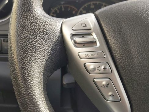 Used 2018 Nissan Versa Note SV image 21