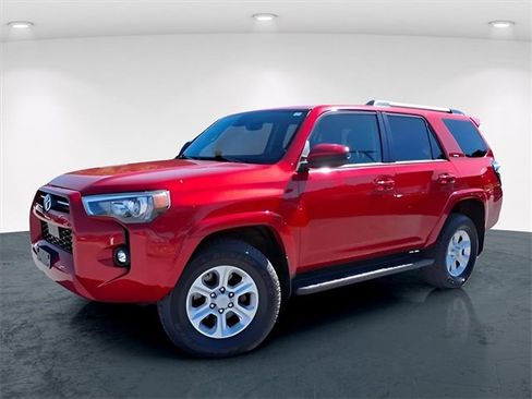 Used 2024 Toyota 4Runner SR5 image 2