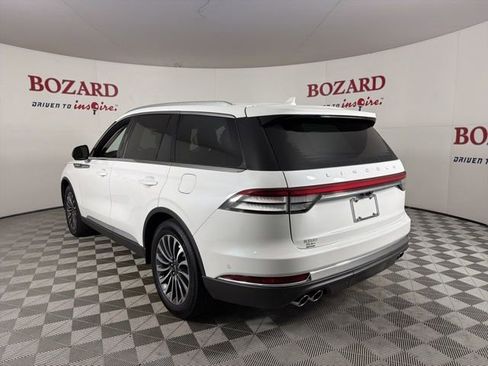 Used 2023 Lincoln Aviator Reserve w/ Equipment Group 201A RWD image 6