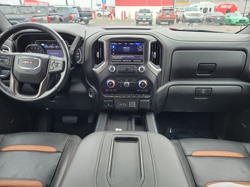 Used 2019 GMC Sierra 1500 AT4 w/ AT4 Premium Package image 9