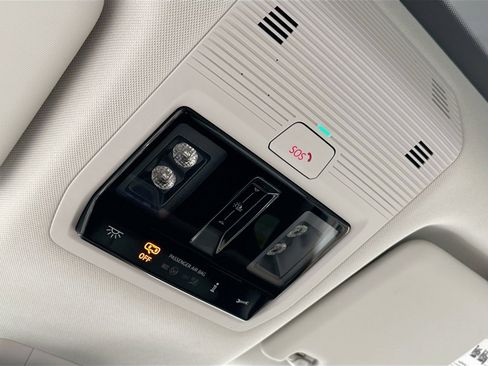 New 2025 Volkswagen ID. Buzz 1st Edition image 21