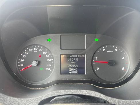 Used 2019 Mercedes-Benz Sprinter 170 image 18