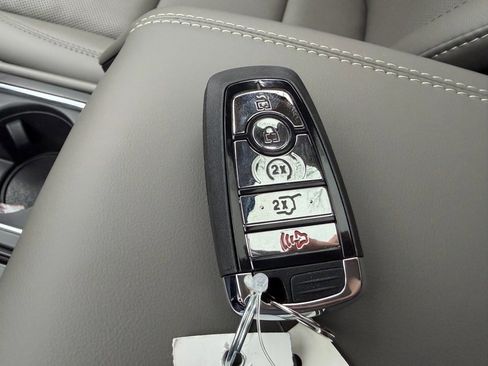 New 2026 Lincoln Corsair Grand Touring image 36