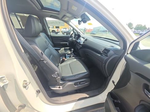 Used 2019 Honda Ridgeline RTL-E image 34