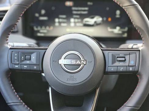 New 2026 Nissan Kicks SR image 15