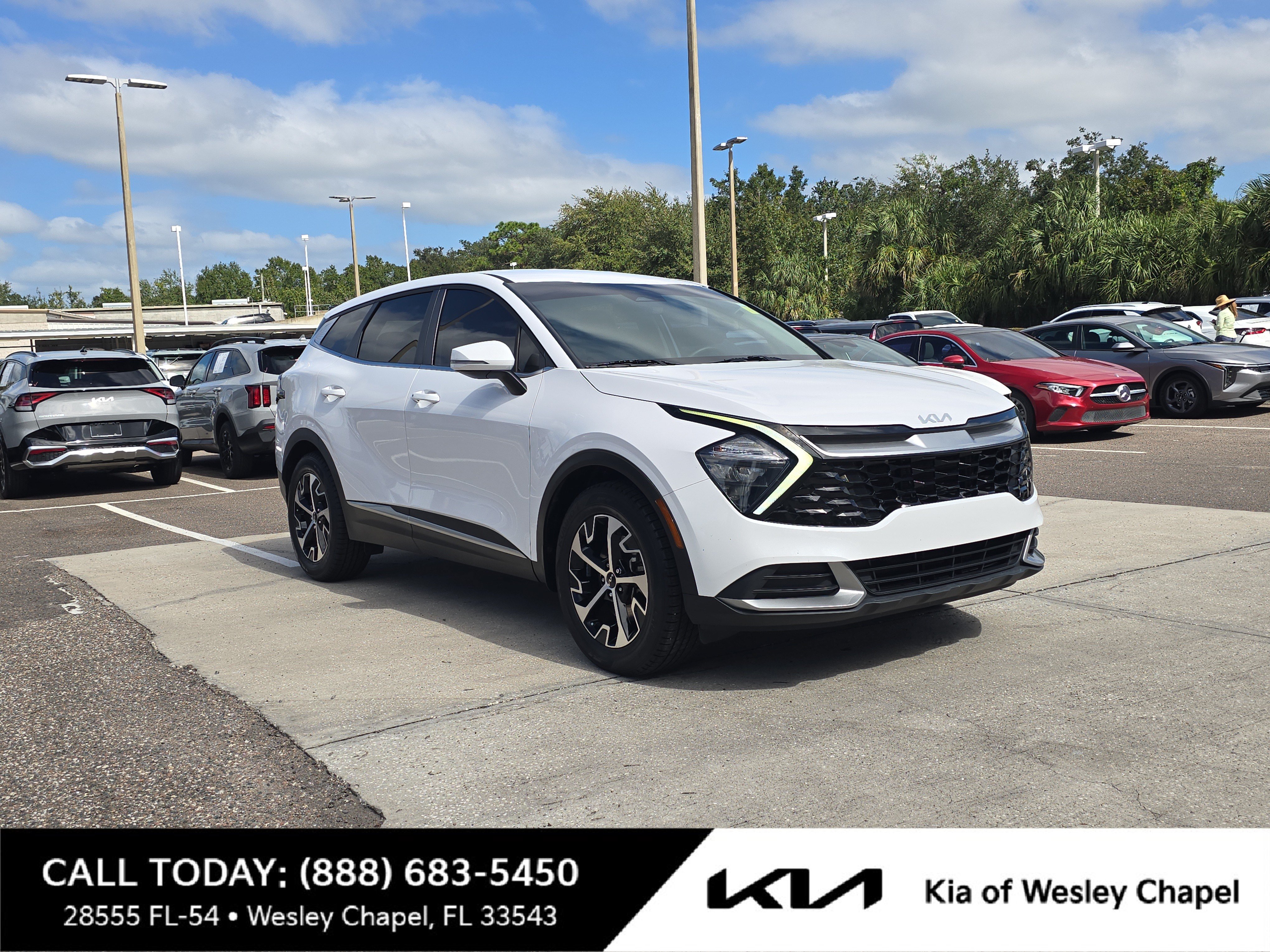 Certified 2023 Kia Sportage EX FWD image 1