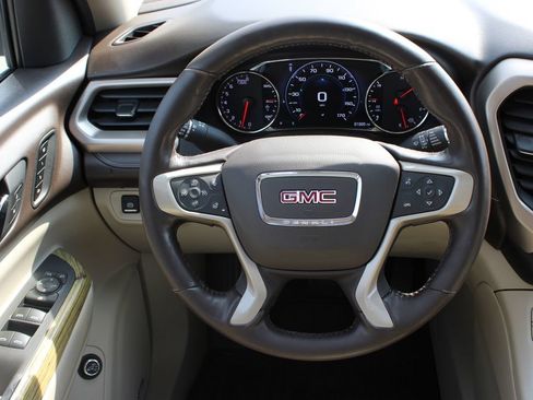 Certified 2018 GMC Acadia Denali w/ Technology Package AWD/4WD image 26