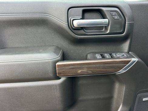 Used 2020 Chevrolet Silverado 1500 RST image 12