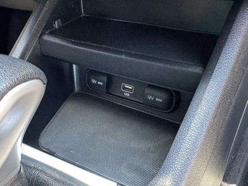 Used 2022 Kia Forte LXS FWD image 17