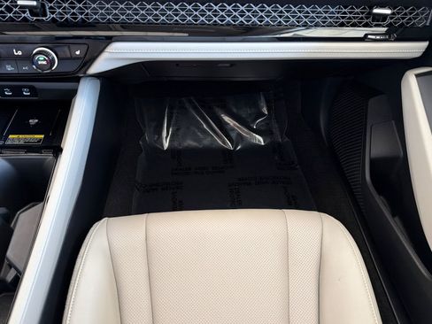 Certified 2025 Honda Accord EX-L image 30