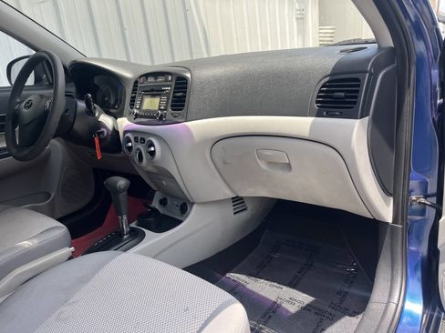 Used 2011 Hyundai Accent GLS w/ Premium Pkg 4 image 20