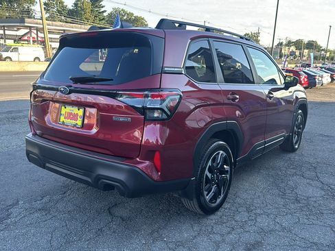Used 2025 Subaru Forester Premium w/ Protection Package (1PH) AWD/4WD image 5