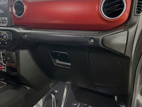 Used 2022 Jeep Gladiator Rubicon w/ LED Lighting Group image 35