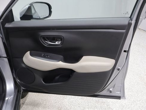 Used 2024 Honda HR-V LX image 24