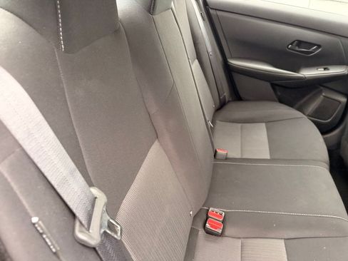 Used 2024 Nissan Sentra SV FWD image 14