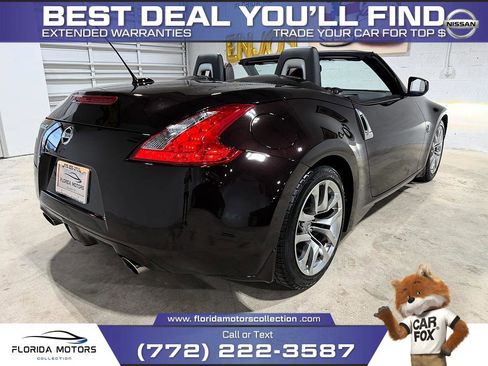Used 2012 Nissan 370Z Touring RWD image 13