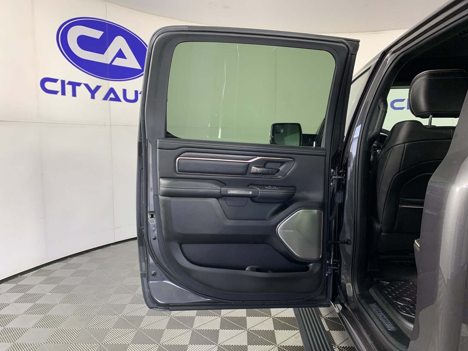 Used 2020 RAM 1500 Limited AWD/4WD image 29