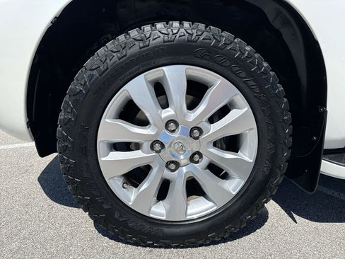Certified 2020 Toyota Sequoia Platinum RWD image 19