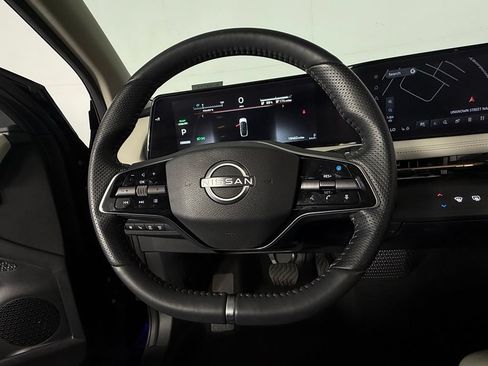 Used 2023 Nissan Ariya FWD image 17