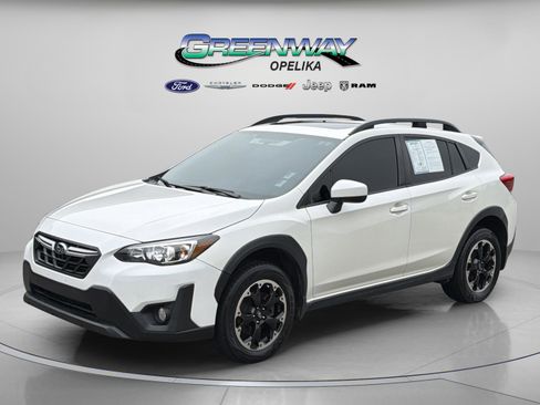 Used 2021 Subaru Crosstrek 2.0i Premium w/ Moonroof Package image 3