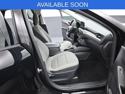 Used 2022 Ford Escape SE w/ SE Sport Appearance Package AWD/4WD image 32