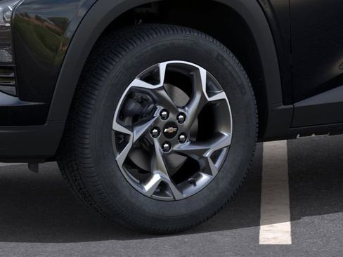 New 2026 Chevrolet Trax LT w/ Driver Confidence Package FWD image 9