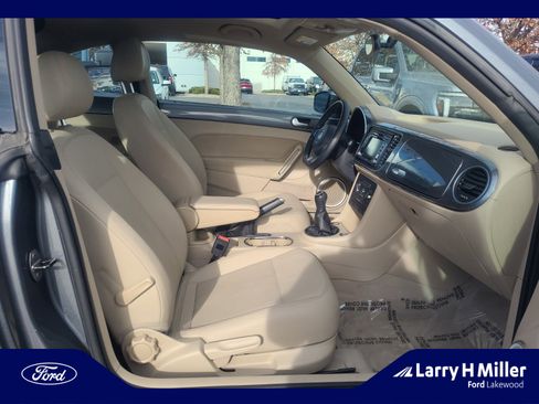 Used 2013 Volkswagen Beetle 2.5 image 19
