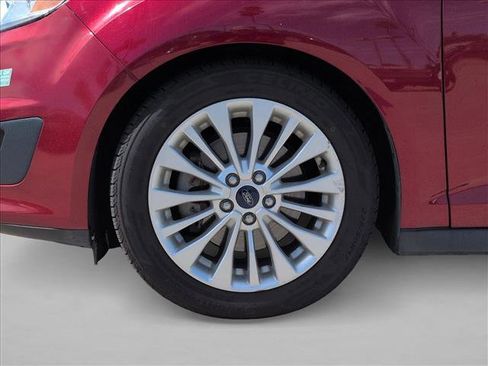 Used 2017 Ford C-MAX Energi SE w/ Equipment Group 401A image 24