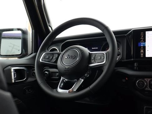 New 2026 Jeep Wrangler Unlimited Sahara AWD/4WD image 49