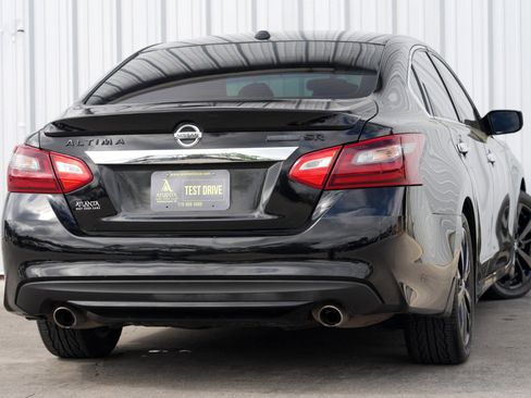 Used 2018 Nissan Altima 2.5 SR w/ SR Midnight Edition image 4