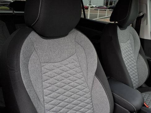 Certified 2025 Volkswagen Tiguan S image 11