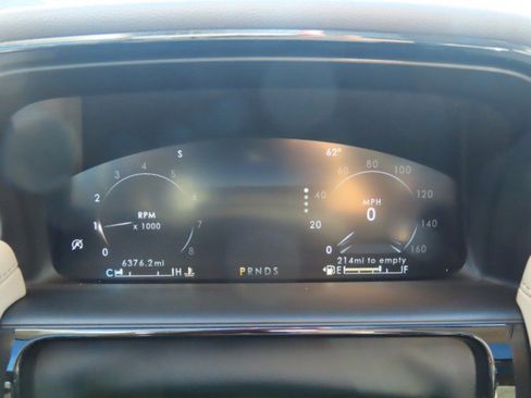 Certified 2022 Lincoln Nautilus Reserve image 27