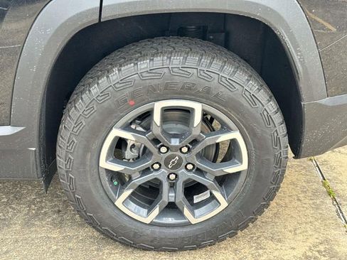 New 2026 Chevrolet Equinox ACTIV FWD image 4