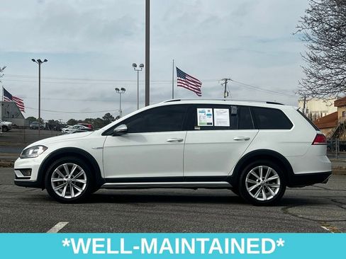 Used 2018 Volkswagen Golf Alltrack S image 4