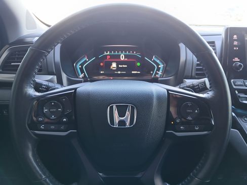 Used 2023 Honda Odyssey Elite image 9