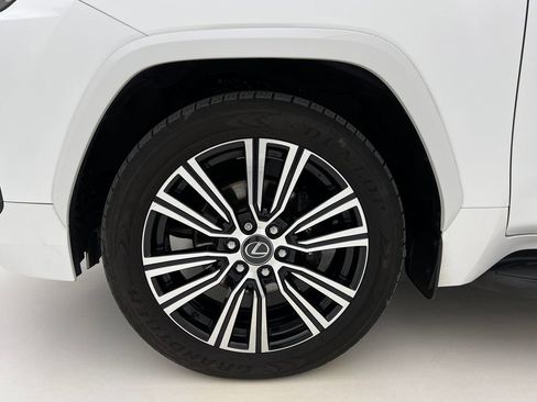 Used 2024 Lexus LX 600 4WD w/ Luxury Package image 26