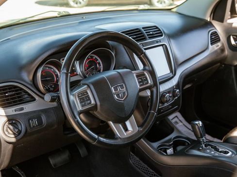 Used 2017 Dodge Journey Crossroad FWD image 10