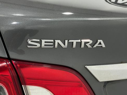 Used 2019 Nissan Sentra S image 35