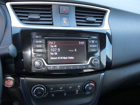 Used 2017 Nissan Sentra SR image 24