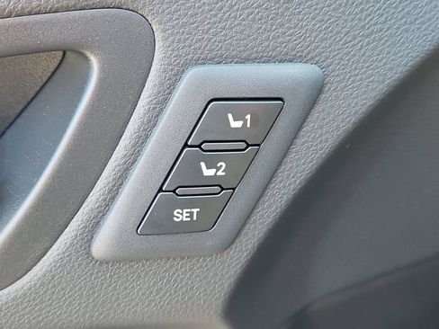 New 2026 Toyota Sienna Platinum AWD/4WD image 12